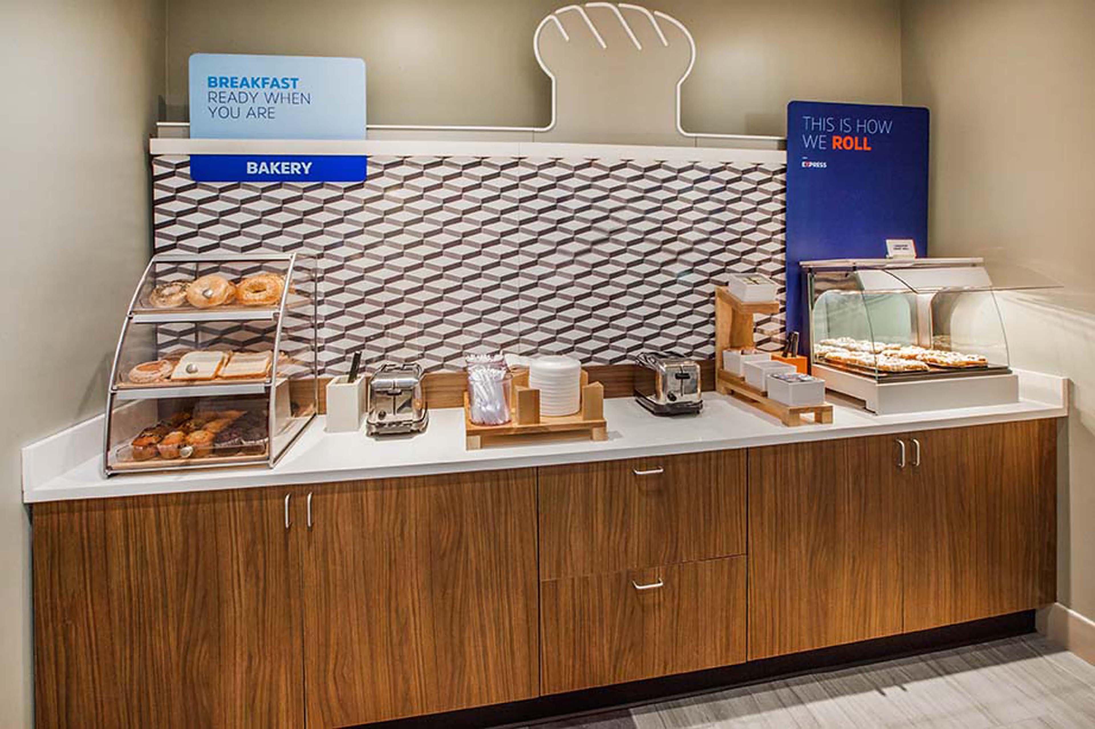 Holiday Inn Express & Suites Deer Park By Ihg Luaran gambar